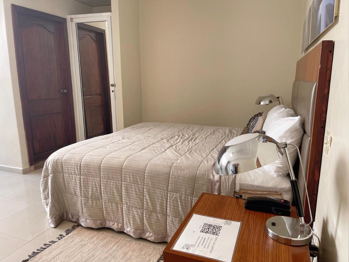 Hotel Libertad At Historic Main Street Santo Domingo Luaran gambar