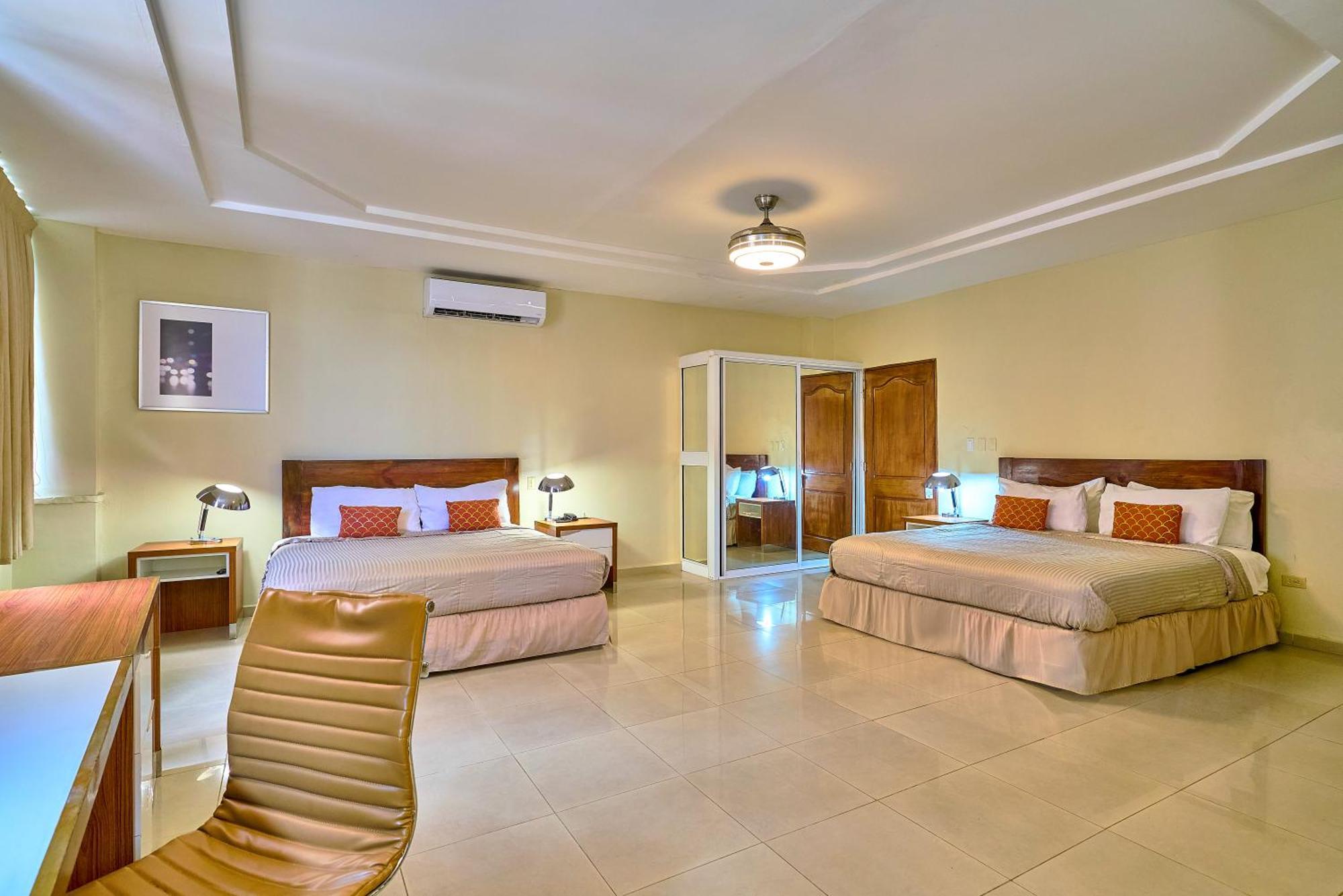 Hotel Libertad At Historic Main Street Santo Domingo Luaran gambar