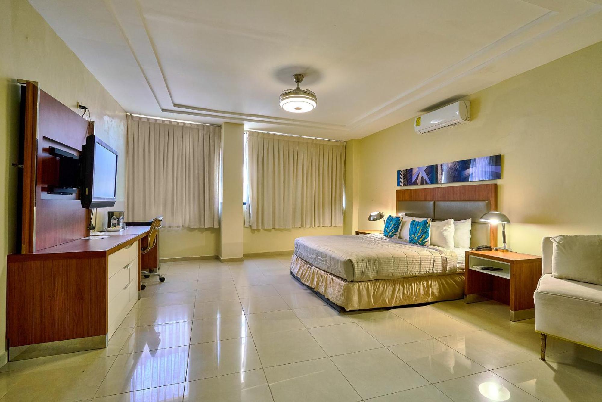 Hotel Libertad At Historic Main Street Santo Domingo Luaran gambar